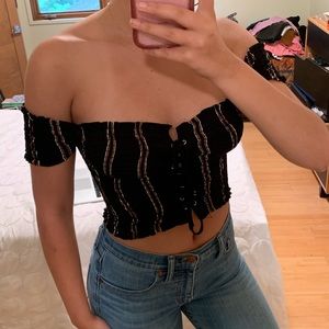 Off the shoulder crop